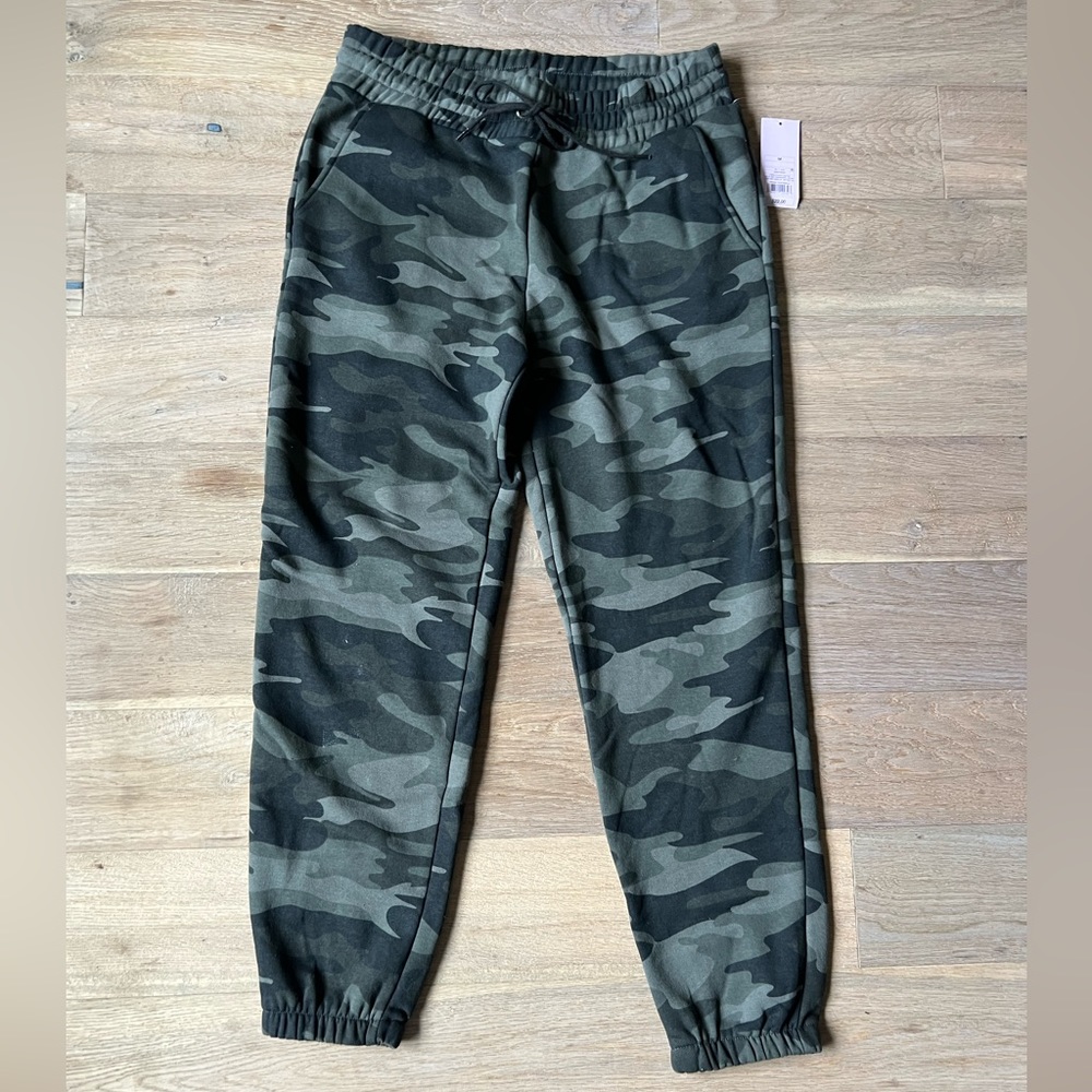 NWT! Wild Fable Camo Print Sweatpants
